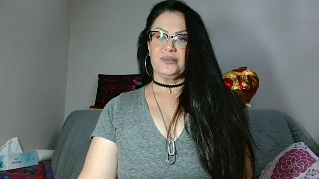 x  KHALEESI  x online show from September 13, 2025, 7:35 pm