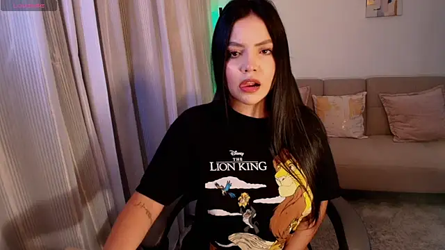 Snapshot of NinaMichelle chatting on November 27, 2025, 11:29 pm NinaMichelle online show from November 27, 2025, 11:29 pm