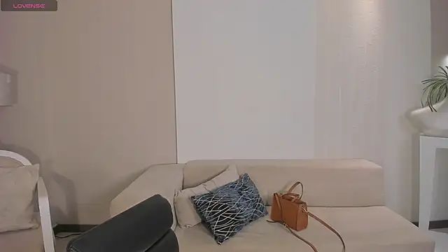 NinaMichelle online show from March 30, 2026, 6:20 pm