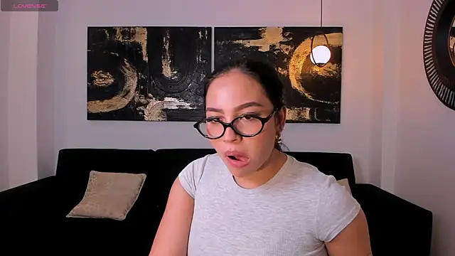 MollyJones  online show from July 14, 2026, 7:30 pm