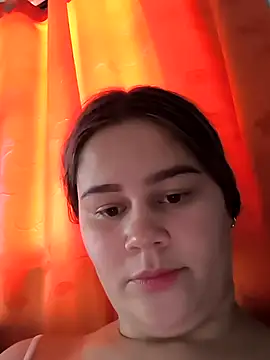 Snapshot of sweet_lucia chatting on January 7, 2025, 5:31 pm sweet lucia online show from January 7, 2025, 5:31 pm