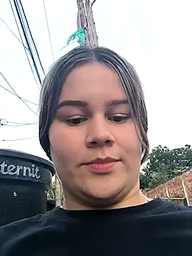 Snapshot of sweet_lucia chatting on January 15, 2025, 10:13 pm sweet lucia online show from January 15, 2025, 10:13 pm