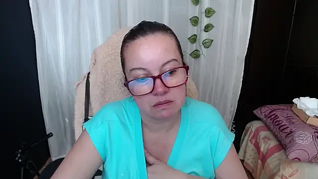 Snapshot of Sonialorens_ chatting on January 7, 2025, 8:52 pm Sonialorens  online show from January 7, 2025, 8:52 pm