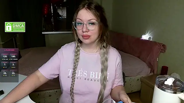 Snapshot of elven_dreams_ chatting on February 8, 2026, 7:56 am elven dreams online show from February 8, 2026, 7:56 am