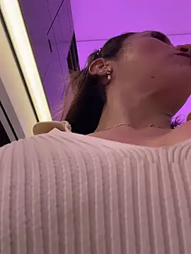 angelitasexy81 online show from March 8, 2025, 3:35 pm