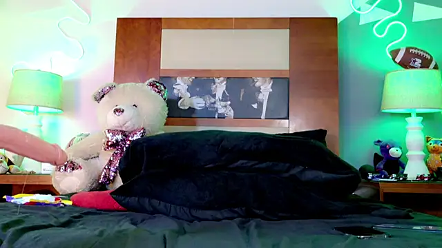 ashley 19xx online show from April 16, 2026, 9:54 am