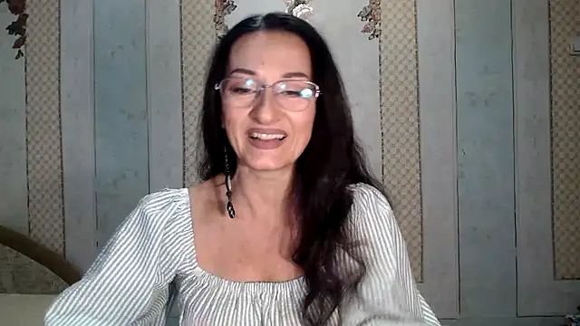 Antralyn online show from October 21, 2025, 9:21 am