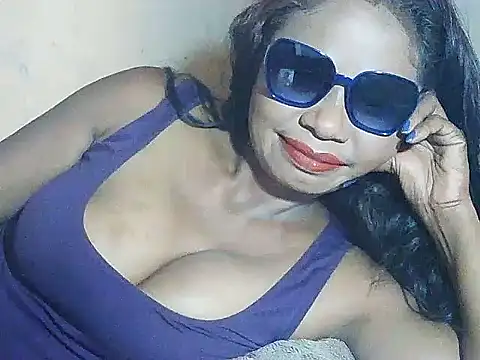 Snapshot of Hyncam chatting on February 19, 2026, 7:48 am Hyncam online show from February 19, 2026, 7:48 am