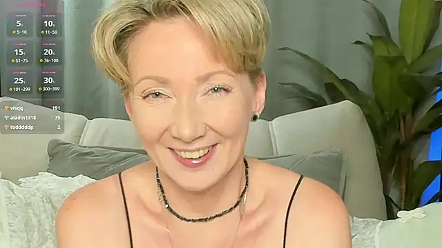 Snapshot of AkexandraFix chatting on May 12, 2026, 2:03 pm AkexandraFix online show from May 12, 2026, 2:03 pm