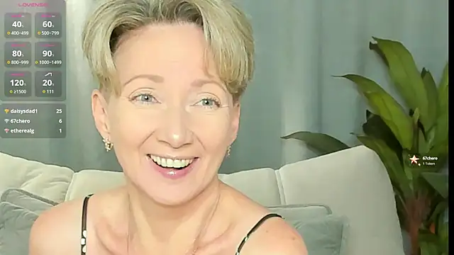 Snapshot of AkexandraFix chatting on June 26, 2026, 1:59 pm AkexandraFix online show from June 26, 2026, 1:59 pm