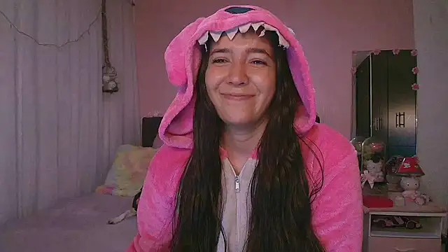 Snapshot of Foxy_Megan chatting on November 27, 2025, 8:44 pm Foxy Megan online show from November 27, 2025, 8:44 pm