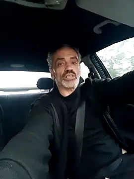 Snapshot of Gumatos chatting on April 15, 2026, 1:23 am Gumatos online show from April 15, 2026, 1:23 am