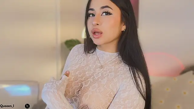 Queen liana online show from April 15, 2026, 5:25 am