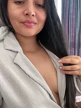 Snapshot of vellaAngel chatting on December 15, 2024, 4:15 pm vellaAngel online show from December 15, 2024, 4:15 pm