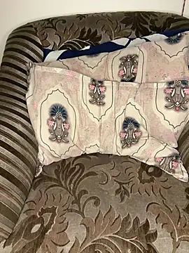 Snapshot of LuciferTheDevilofHell chatting on March 21, 2025, 11:34 pm LuciferTheDevilofHell online show from March 21, 2025, 11:34 pm