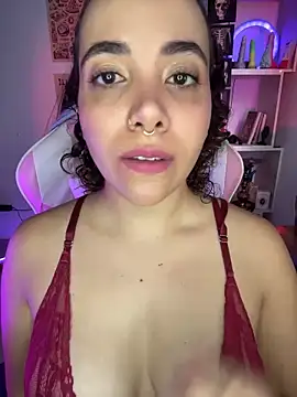 Snapshot of Emma_Wish chatting on November 5, 2025, 8:53 pm Emma Wish online show from November 5, 2025, 8:53 pm