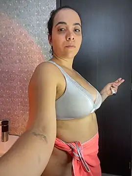 Snapshot of Emma_Wish chatting on November 24, 2025, 7:46 pm Emma Wish online show from November 24, 2025, 7:46 pm