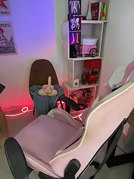 Emma Wish online show from February 2, 2026, 3:44 pm