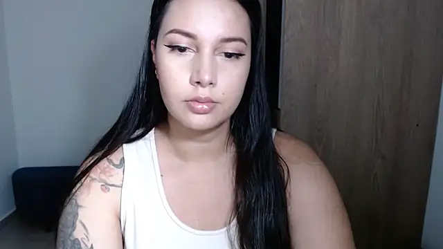 vennus 22 online show from December 14, 2025, 5:02 am