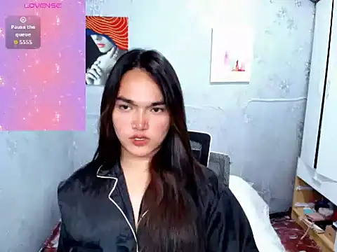 Snapshot of MoaningKylie chatting on October 7, 2025, 2:53 am MoaningKylie online show from October 7, 2025, 2:53 am