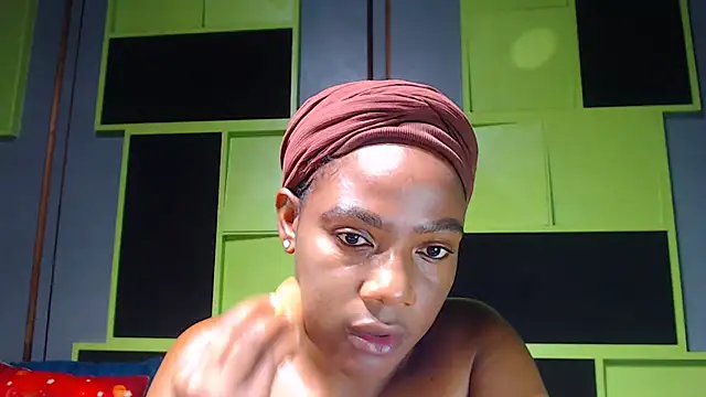 SexyAssDivaxxx online show from February 28, 2025, 4:32 am