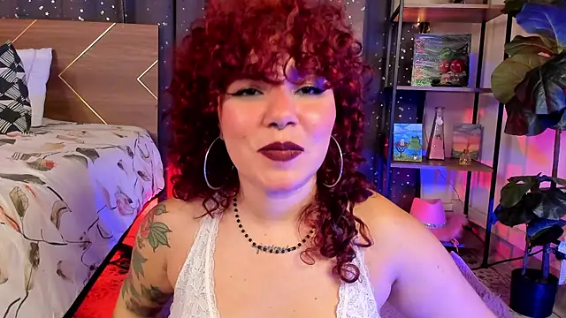 Snapshot of Amy_art chatting on February 11, 2025, 12:38 am Amy art online show from February 11, 2025, 12:38 am