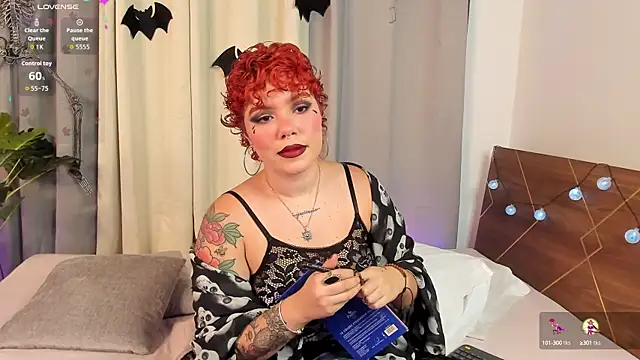 Snapshot of Amy_art chatting on October 6, 2025, 8:50 pm Amy art online show from October 6, 2025, 8:50 pm