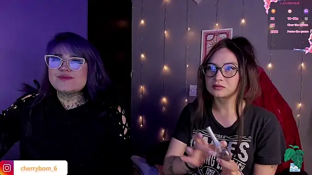 Snapshot of cherrybom_ chatting on February 5, 2025, 5:09 am cherrybom online show from February 5, 2025, 5:09 am