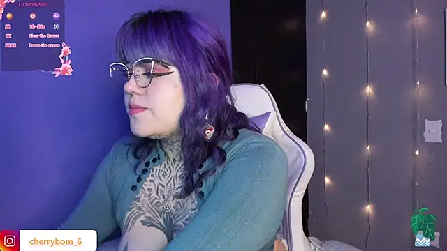 Snapshot of cherrybom_ chatting on March 19, 2025, 4:47 am cherrybom online show from March 19, 2025, 4:47 am