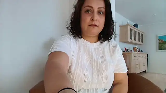 dalila sandersxxx online show from December 16, 2025, 12:32 pm