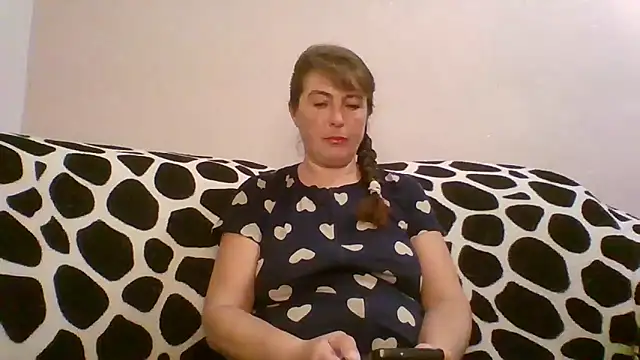 CathySuns online show from February 2, 2026, 6:39 pm