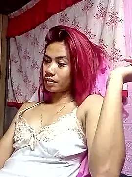 Snapshot of Cutie_body11 chatting on April 22, 2026, 1:56 pm Cutie body11 online show from April 22, 2026, 1:56 pm