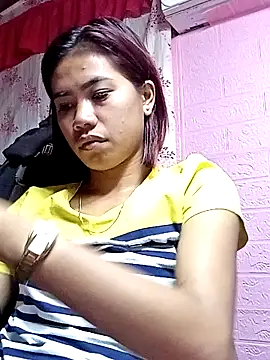 Snapshot of Cutie_body11 chatting on May 28, 2026, 12:41 am Cutie body11 online show from May 28, 2026, 12:41 am