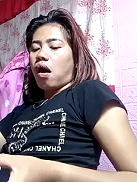 Snapshot of Cutie_body11 chatting on July 2, 2026, 11:22 pm Cutie body11 online show from July 2, 2026, 11:22 pm