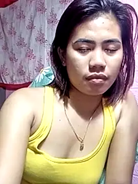 Snapshot of Cutie_body11 chatting on July 6, 2026, 12:29 am Cutie body11 online show from July 6, 2026, 12:29 am