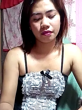 Snapshot of Cutie_body11 chatting on July 16, 2026, 12:33 pm Cutie body11 online show from July 16, 2026, 12:33 pm
