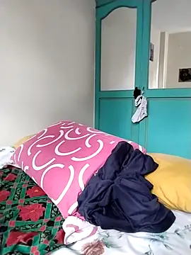 EmmaMelissa0521 online show from December 14, 2025, 8:02 pm