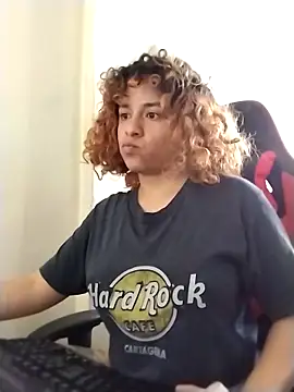 EmmaMelissa0521 online show from March 31, 2026, 5:02 pm