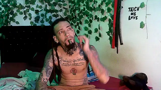 Snapshot of caribbeanlover1 chatting on June 18, 2026, 1:26 pm caribbeanlover1 online show from June 18, 2026, 1:26 pm
