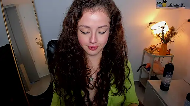 Cassandra Caiin online show from November 23, 2025, 10:48 am