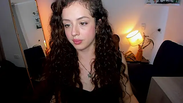 Cassandra Caiin online show from March 17, 2026, 7:06 pm