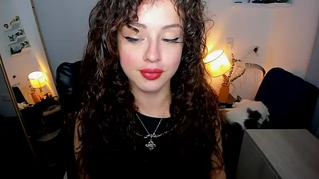 Cassandra Caiin online show from March 23, 2026, 6:50 am