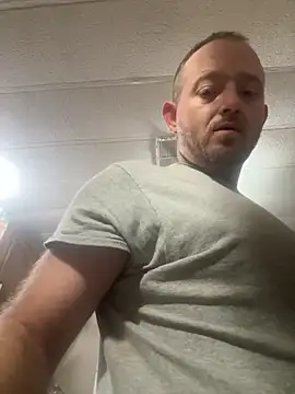 smokeymt420 online show from November 21, 2025, 8:46 am