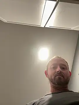 smokeymt420 online show from February 20, 2026, 4:09 am