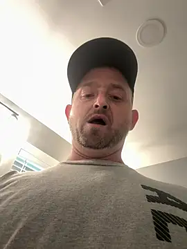 smokeymt420 online show from April 8, 2026, 6:41 pm