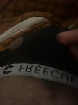 Snapshot of bigshow112 chatting on February 24, 2025, 3:33 am bigshow112 online show from February 24, 2025, 3:33 am