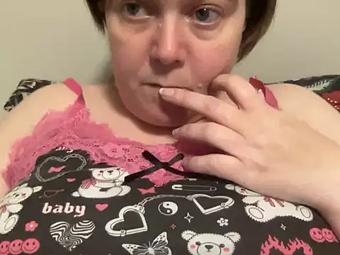 Snapshot of ParisNova chatting on February 5, 2025, 2:29 am ParisNova online show from February 5, 2025, 2:29 am