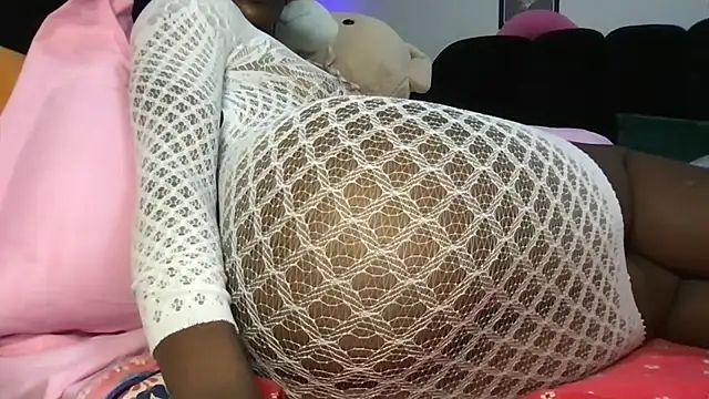 choco petite online show from February 26, 2026, 4:00 am