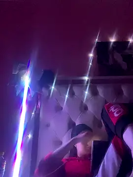 Flossy Vettie online show from December 18, 2025, 2:56 pm