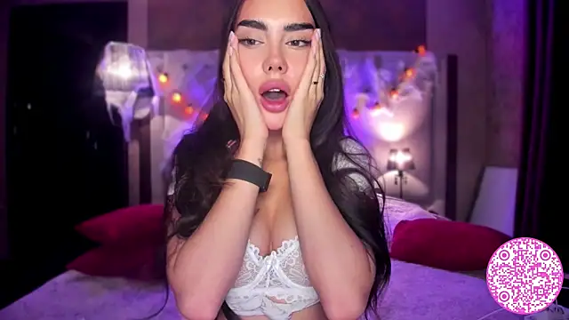 Snapshot of Lil_Gabby chatting on October 24, 2025, 6:48 pm Lil Gabby online show from October 24, 2025, 6:48 pm